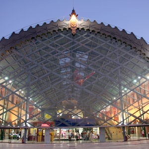 Plaza de Armas shopping centre - 500 yds.